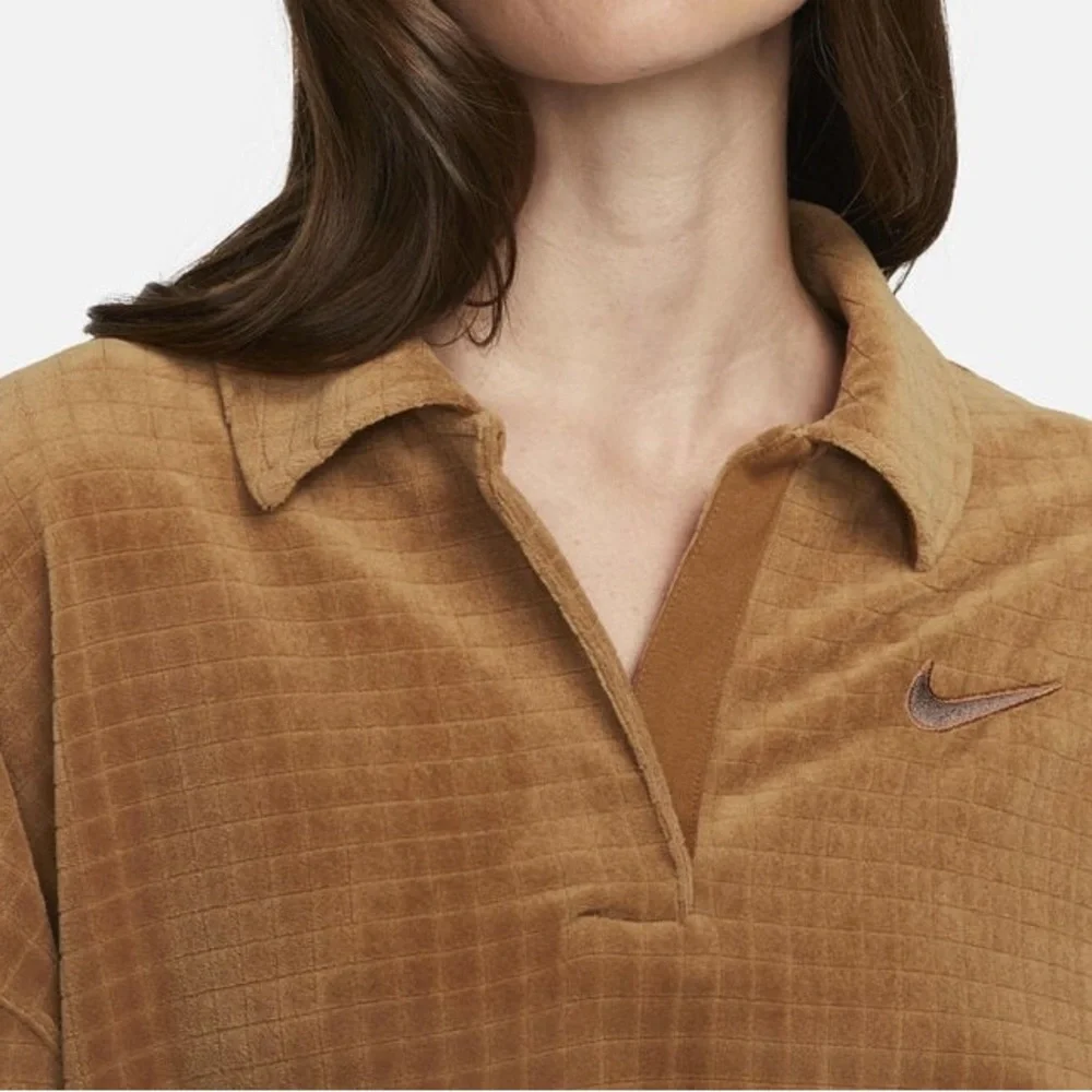 Nike cropped velour